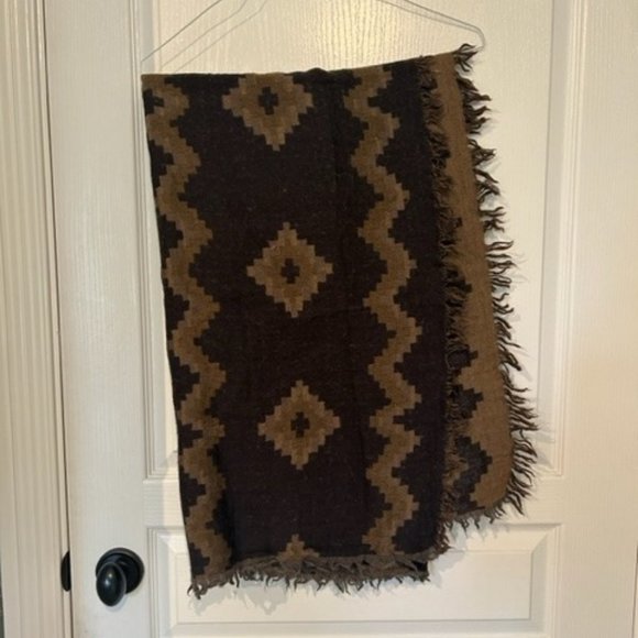 Wilfred Accessories - Aritzia/Wilfred Diamond Mosaic Scarf